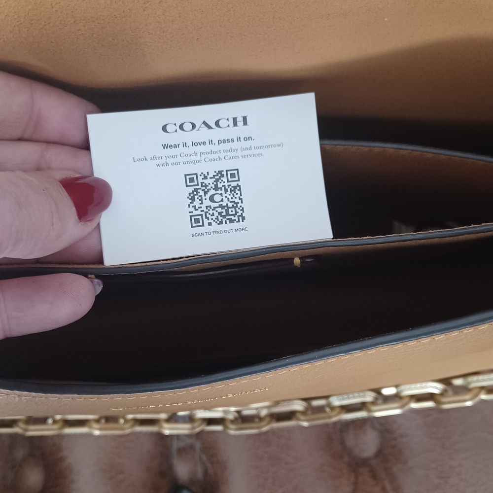 Coach Tan Leather Shoulder Bag with Gold Chain - Picture 5 of 8